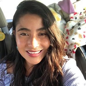 Meet your Posher, Cristina